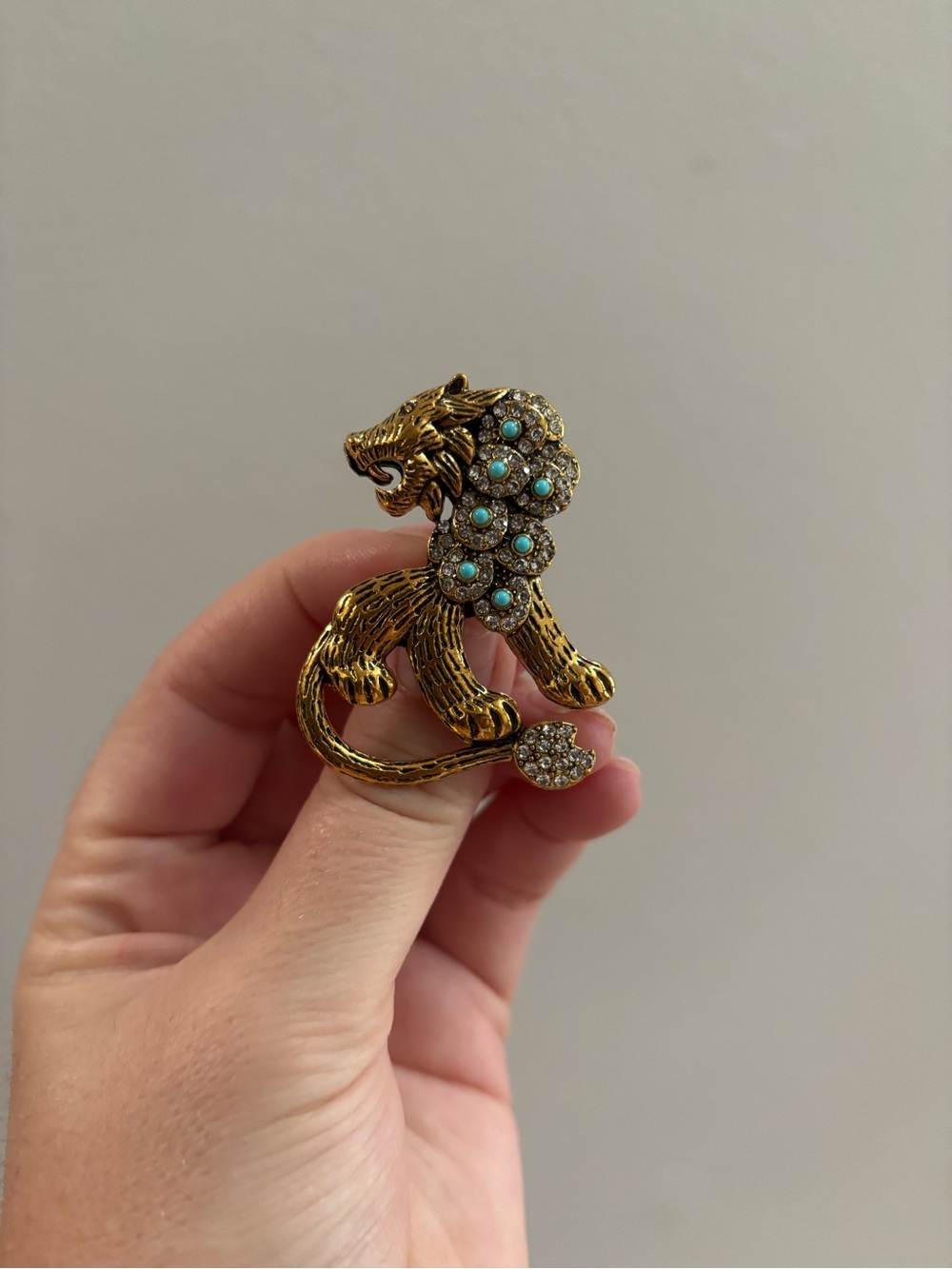 Bronze Tone Lion Brooch